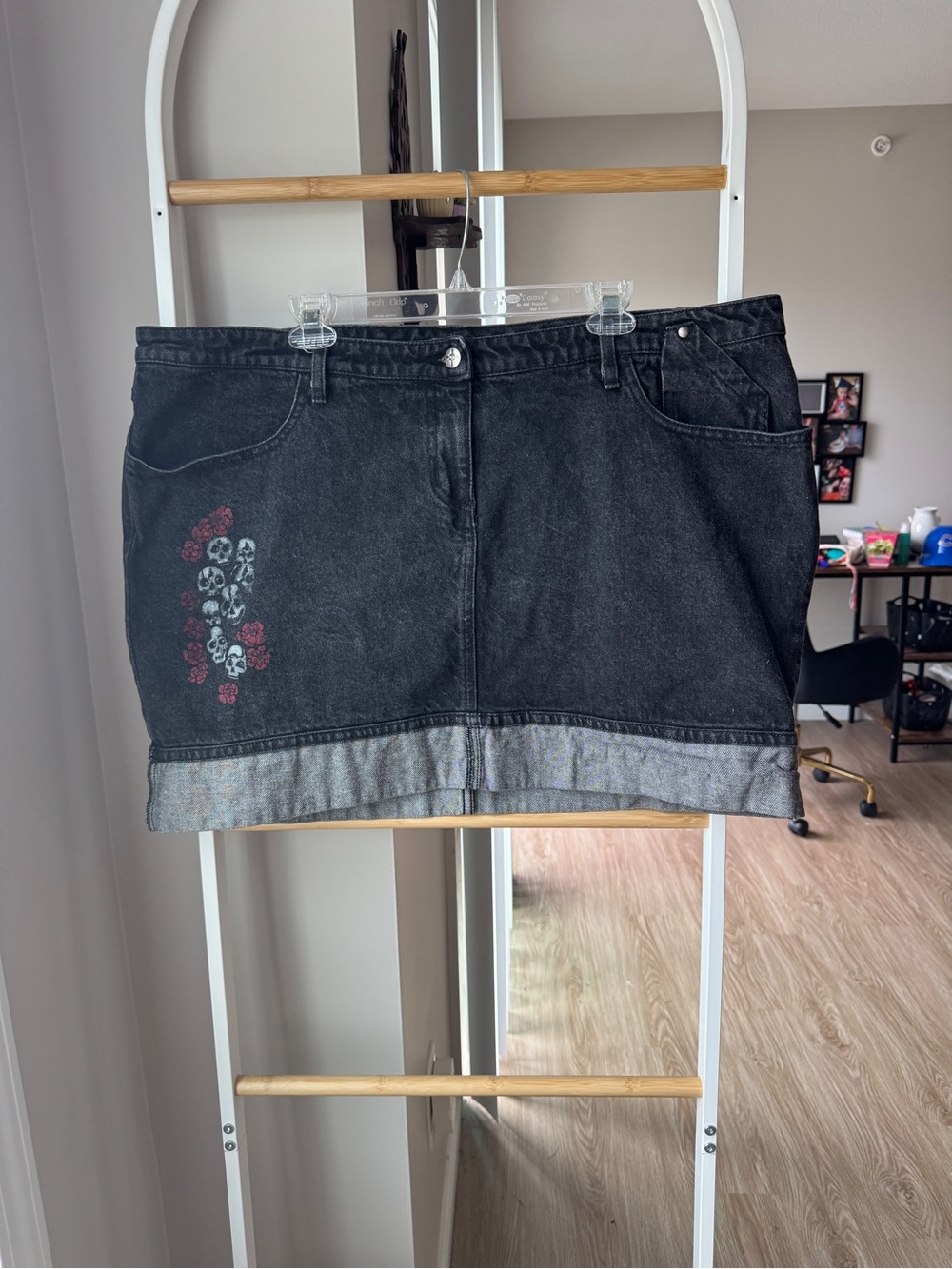 Lip Service Black Denim Mini Skirt Size 22 with Red Flowers and Skulls Pockets